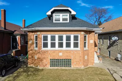 5416 W Cullom Avenue, Chicago, IL 60641 - Photo 1