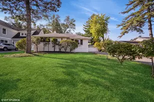 119 E Ellis Ave, Libertyville, IL 60048 - Photo 1