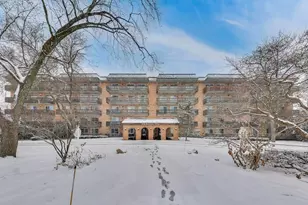 512 Redondo Dr, Downers Grove, IL 60516 - Photo 1