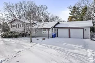 5310 Larkspur Ln, Lisle, IL 60532 - Photo 1