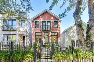1614 W Erie St, Chicago, IL 60622 - Photo 1
