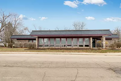 2829 Glenwood Avenue, Rockford, IL 61101 - Photo 1