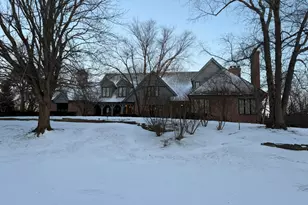 1647 Balmoral Cir, Inverness, IL 60067 - Photo 1