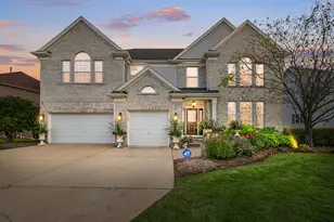 865 Sterling Heights Dr, Antioch, IL 60002 - Photo 1