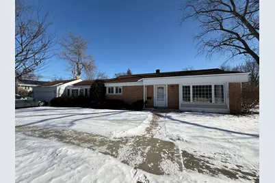 2444 Oak Avenue, Northbrook, IL 60062 - Photo 1