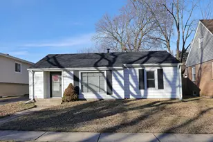 516 W Courtland St, Mundelein, IL 60060 - Photo 1