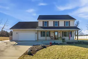 2216 N 2929th Rd, Marseilles, IL 61341 - Photo 1