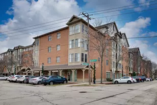 100 N Bokelman St, Roselle, IL 60172 - Photo 1