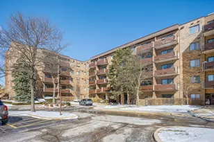720 Wellington Ave, Elk Grove Village, IL 60007 - Photo 1
