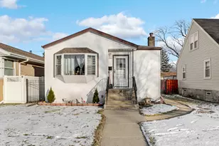 10505 S Whipple St, Chicago, IL 60655 - Photo 1