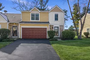 1923 Ozark Pkwy, Algonquin, IL 60102 - Photo 1