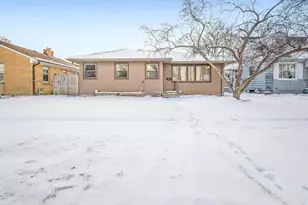 3208 Liberty Dr, Rockford, IL 61101 - Photo 1