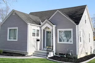 156 S Elm St, Manteno, IL 60950 - Photo 1