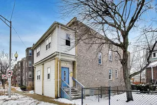 810 S Austin Ave, Oak Park, IL 60302 - Photo 1