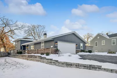 315 W Sunset Avenue, Lombard, IL 60148 - Photo 1