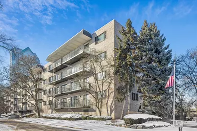 1S150 Spring Road #2I, Oakbrook Terrace, IL 60181 - Photo 1