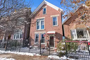 1520 N Washtenaw Ave, Chicago, IL 60622 - Photo 1