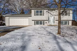 617 E 3rd St, Byron, IL 61010 - Photo 1