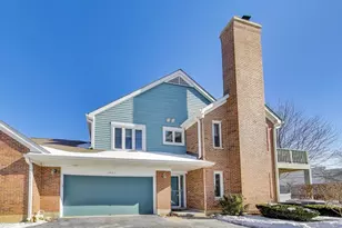 1501 N Courtland Dr, Arlington Heights, IL 60004 - Photo 1