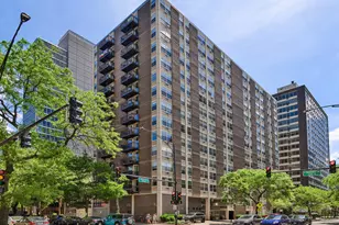 3033 N Sheridan Rd, Chicago, IL 60657 - Photo 1