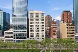 910 S Michigan Ave, Chicago, IL 60605 - Photo 1