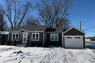 2724 Prial Ave, Rockford, IL 61101 - Photo 1