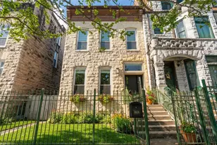 3604 S Prairie Ave, Chicago, IL 60653 - Photo 1