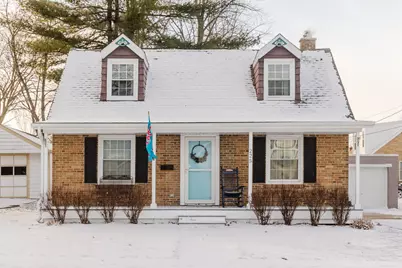 225 Sabin Street, Sycamore, IL 60178 - Photo 1