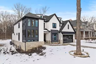 1544 Linden Cir, Lemont, IL 60439 - Photo 1