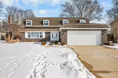 633 N Bel Aire Terrace, Palatine, IL 60074 - Photo 1