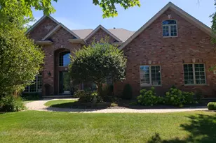 11683 Coquille Dr, Frankfort, IL 60423 - Photo 1