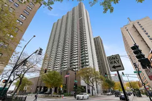 6033 N Sheridan Rd, Chicago, IL 60660 - Photo 1