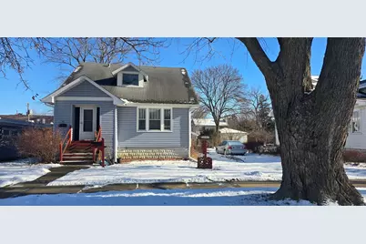 27 N Adams Street, Westmont, IL 60559 - Photo 1