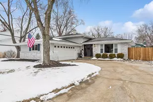 5S715 Park Meadow Dr, Naperville, IL 60540 - Photo 1