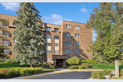 453 Raintree Drive #5C, Glen Ellyn, IL 60137 - Photo 1