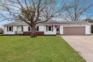 1014 Sunset Dr, Princeton, IL 61356 - Photo 1