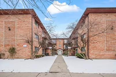 5819 W Higgins Avenue #2D, Chicago, IL 60630 - Photo 1