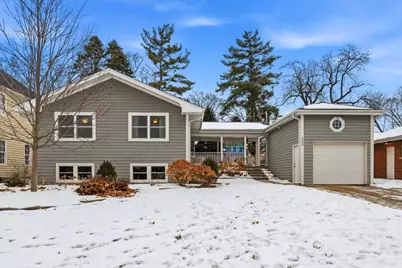 235 Cumnor Avenue, Glen Ellyn, IL 60137 - Photo 1