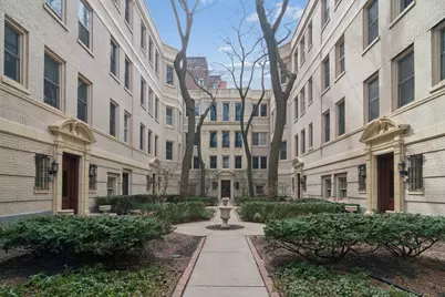 435 W Aldine Avenue #17, Chicago, IL 60657 - Photo 1