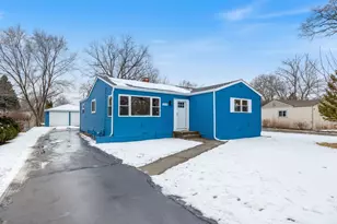 634 Parker Dr, Lombard, IL 60148 - Photo 1