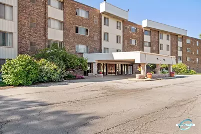 841 N York Street #202, Elmhurst, IL 60126 - Photo 1