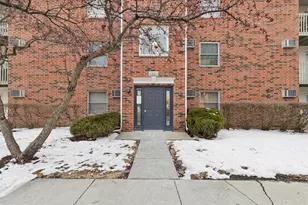 1351 Cunat Ct, Lake in the Hills, IL 60156 - Photo 1