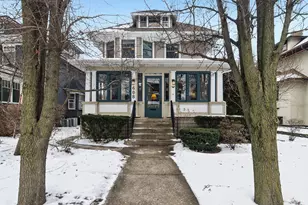 608 S Elmwood Ave, Oak Park, IL 60304 - Photo 1