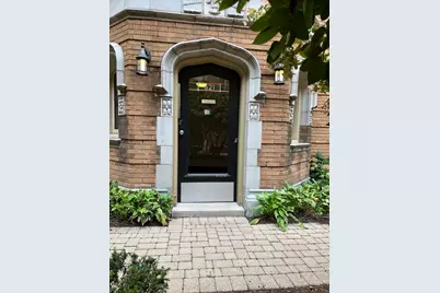 621 Washington Boulevard #G, Oak Park, IL 60302 - Photo 1