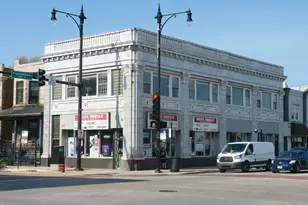 4758 N Ashland Ave, Chicago, IL 60640 - Photo 1