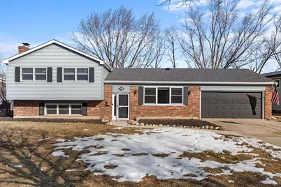 228 Wellington Drive, Crystal Lake, IL 60014 - Photo 1