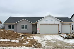534 S Roberts St, Rochelle, IL 61068 - Photo 1