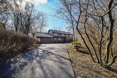 1907 Shoreline Drive, Saint Charles, IL 60174 - Photo 1