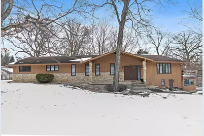 1040 Beau Brummel Court, Sleepy Hollow, IL 60118 - Photo 1