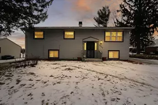 3322 Nashold Dr, Rockford, IL 61109 - Photo 1